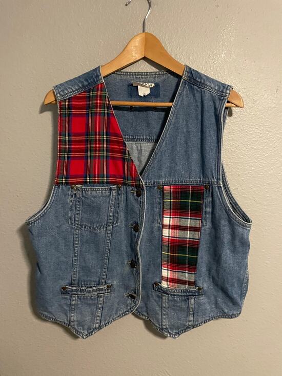 Country Pickins Jackets & Blazers - Vintage Country Pickins Vest Womens Large Blue Denim Plaid Western Boho 90s